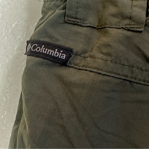 COLUMBIA olive green active shorts medium waterproof cargo - Picture 2 of 7
